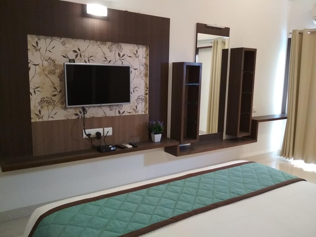 White Castle Boutique Apartment Hotel Bangalore Extérieur photo