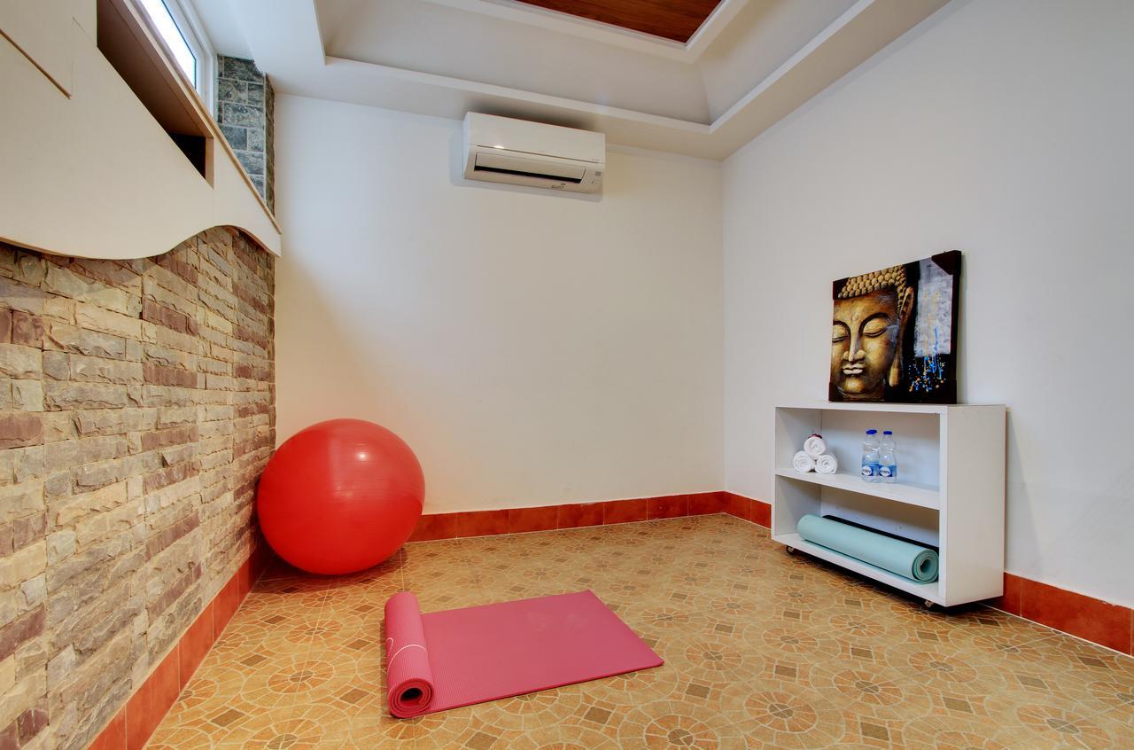 White Castle Boutique Apartment Hotel Bangalore Extérieur photo