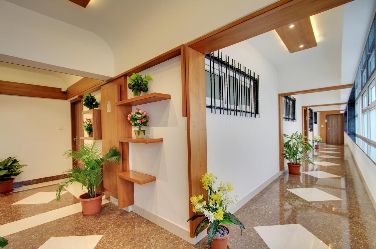 White Castle Boutique Apartment Hotel Bangalore Extérieur photo